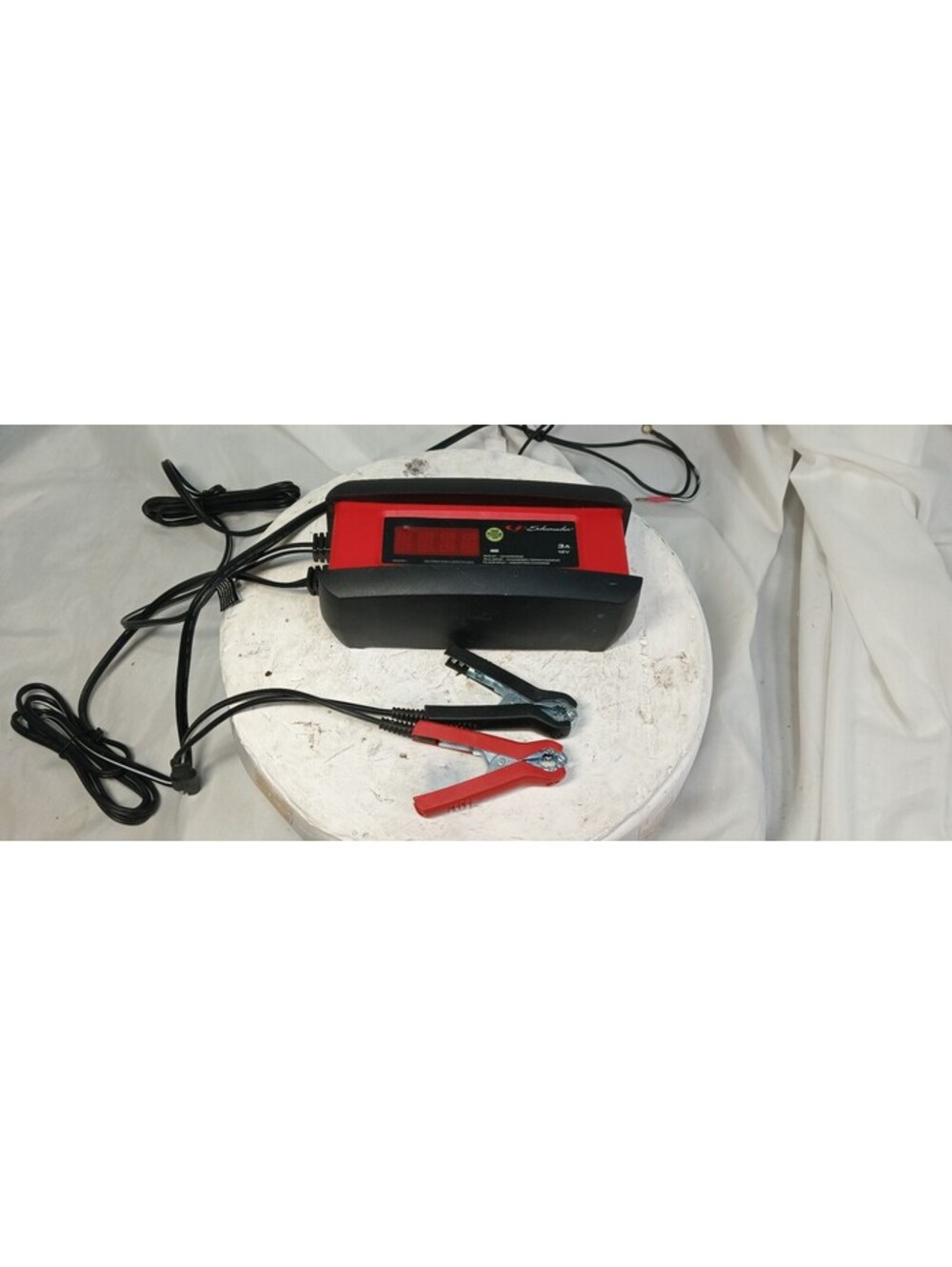 Schumacher SP1297 12V Automotive Battery Charger Maintainer